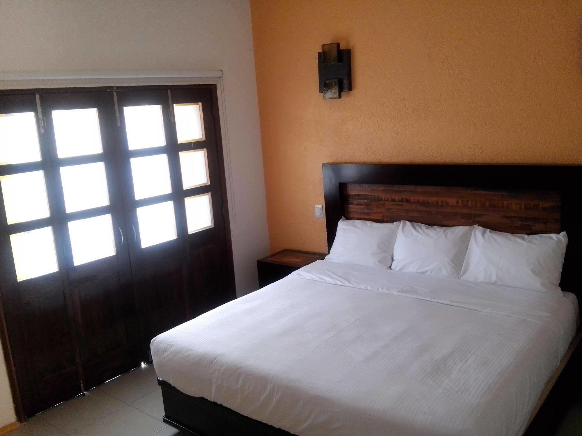 Happy Express Hotel Oaxaca Екстер'єр фото