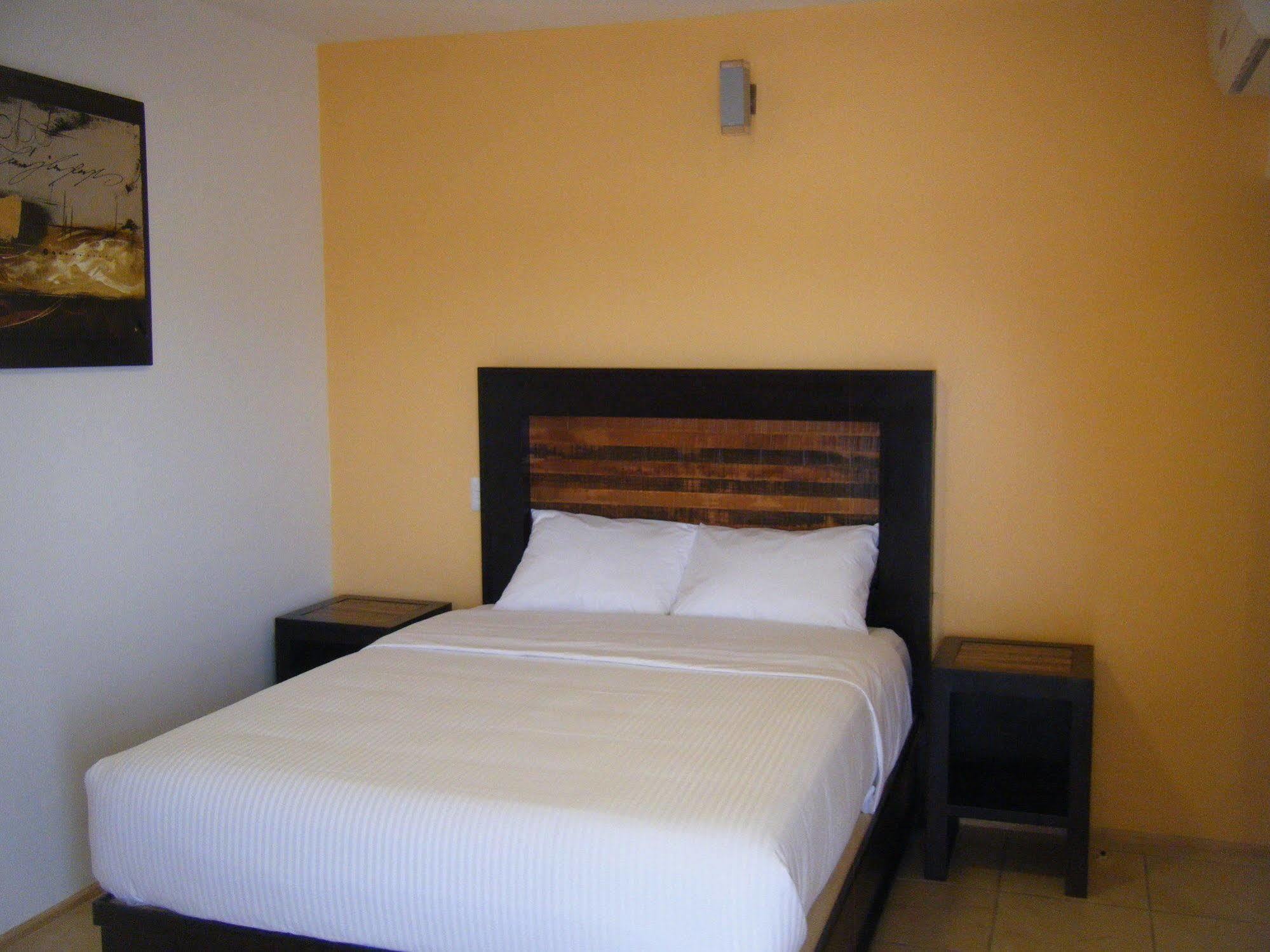 Happy Express Hotel Oaxaca Екстер'єр фото
